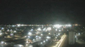 Weather camera view of Garden City Coop Inc - city center.