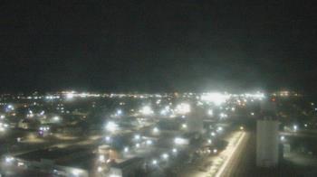 Weather camera view of Garden City Coop Inc - city center.