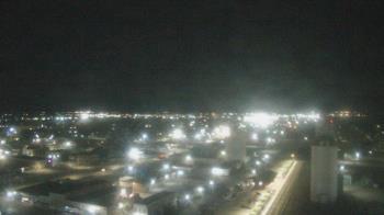 Weather camera view of Garden City Coop Inc - city center.