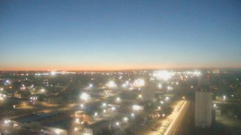 Weather camera view of Garden City Coop Inc - city center.