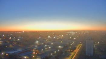 Weather camera view of Garden City Coop Inc - city center.