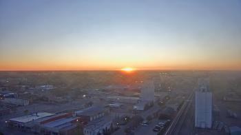 Weather camera view of Garden City Coop Inc - city center.