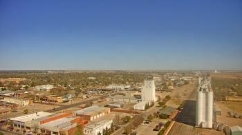 Weather camera view of Garden City Coop Inc - city center.