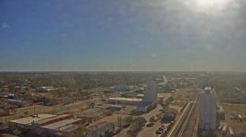 Weather camera view of Garden City Coop Inc - city center.