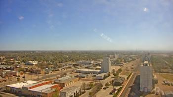 Weather camera view of Garden City Coop Inc - city center.