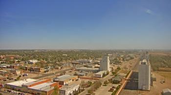 Weather camera view of Garden City Coop Inc - city center.