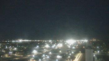 Weather camera view of Garden City Coop Inc - city center.