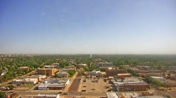 Weather camera view of Garden City Coop Inc - city center.