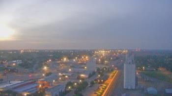 Weather camera view of Garden City Coop Inc - city center.