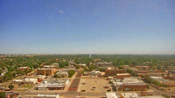 Weather camera view of Garden City Coop Inc - city center.