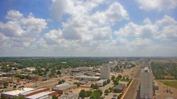 Weather camera view of Garden City Coop Inc - city center.