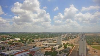Weather camera view of Garden City Coop Inc - city center.
