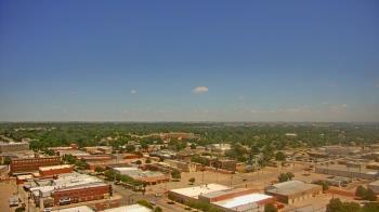 Weather camera view of Garden City Coop Inc - city center.