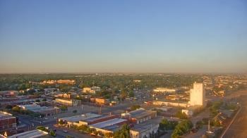 Weather camera view of Garden City Coop Inc - city center.