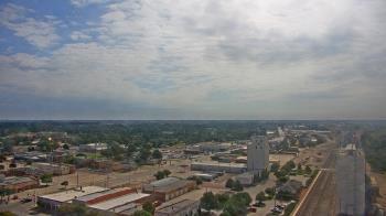 Weather camera view of Garden City Coop Inc - city center.
