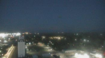 Weather camera view of Garden City Coop Inc - city center.