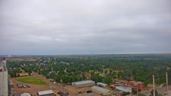 Weather camera view of Garden City Coop Inc - city center.