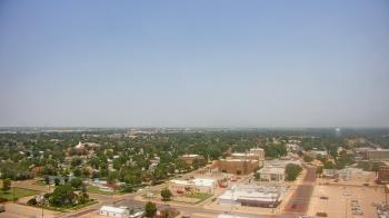 Weather camera view of Garden City Coop Inc - city center.