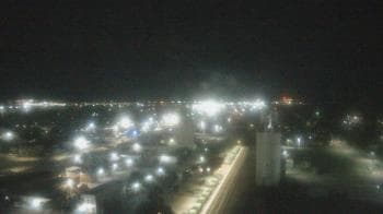 Weather camera view of Garden City Coop Inc - city center.