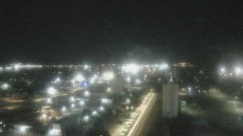 Weather camera view of Garden City Coop Inc - city center.