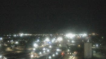 Weather camera view of Garden City Coop Inc - city center.