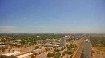 Weather camera view of Garden City Coop Inc - city center.