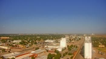 Weather camera view of Garden City Coop Inc - city center.