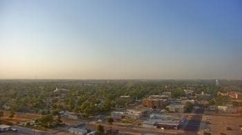 Weather camera view of Garden City Coop Inc - city center.