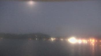 Weather camera view of Wyndham Garden Lake Guntersville.