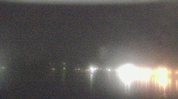 Weather camera view of Wyndham Garden Lake Guntersville.