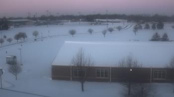 Weather camera view of Greensburg Cmty Schools.