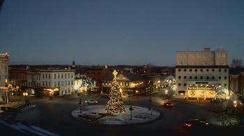 Weather camera view of Blue and Gray Bar and Grill.