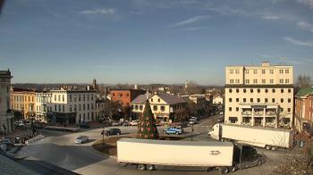 Weather camera view of Blue and Gray Bar and Grill.