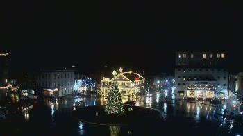 Weather camera view of Blue and Gray Bar and Grill.