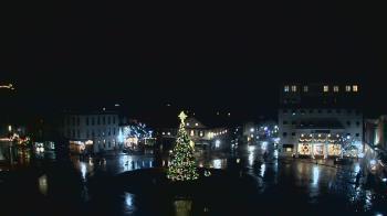 Weather camera view of Blue and Gray Bar and Grill.