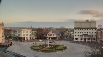 Weather camera view of Blue and Gray Bar and Grill.