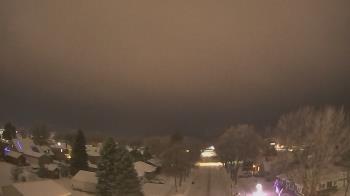 Weather camera view of Sibley East Middle and High School.