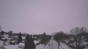 Weather camera view of Sibley East Middle and High School.