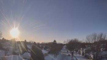Weather camera view of Sibley East Middle and High School.
