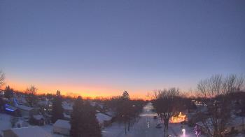 Weather camera view of Sibley East Middle and High School.