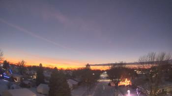 Weather camera view of Sibley East Middle and High School.