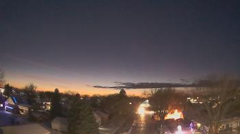 Weather camera view of Sibley East Middle and High School.