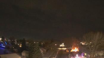 Weather camera view of Sibley East Middle and High School.