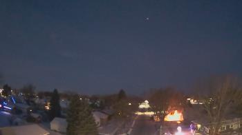 Weather camera view of Sibley East Middle and High School.