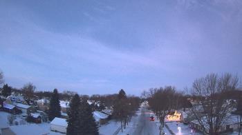 Weather camera view of Sibley East Middle and High School.