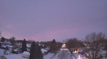 Weather camera view of Sibley East Middle and High School.