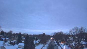 Weather camera view of Sibley East Middle and High School.