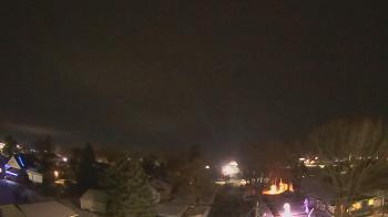 Weather camera view of Sibley East Middle and High School.