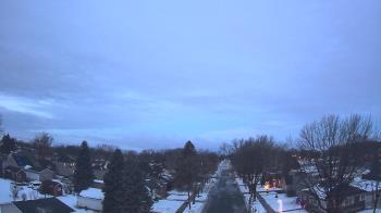 Weather camera view of Sibley East Middle and High School.