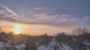 Weather camera view of Sibley East Middle and High School.